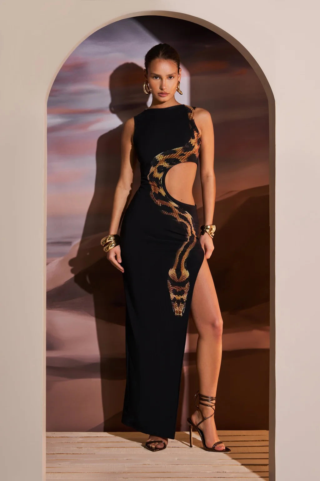 Yetta Yılan Baskılı Cut-Out Maxi Elbise