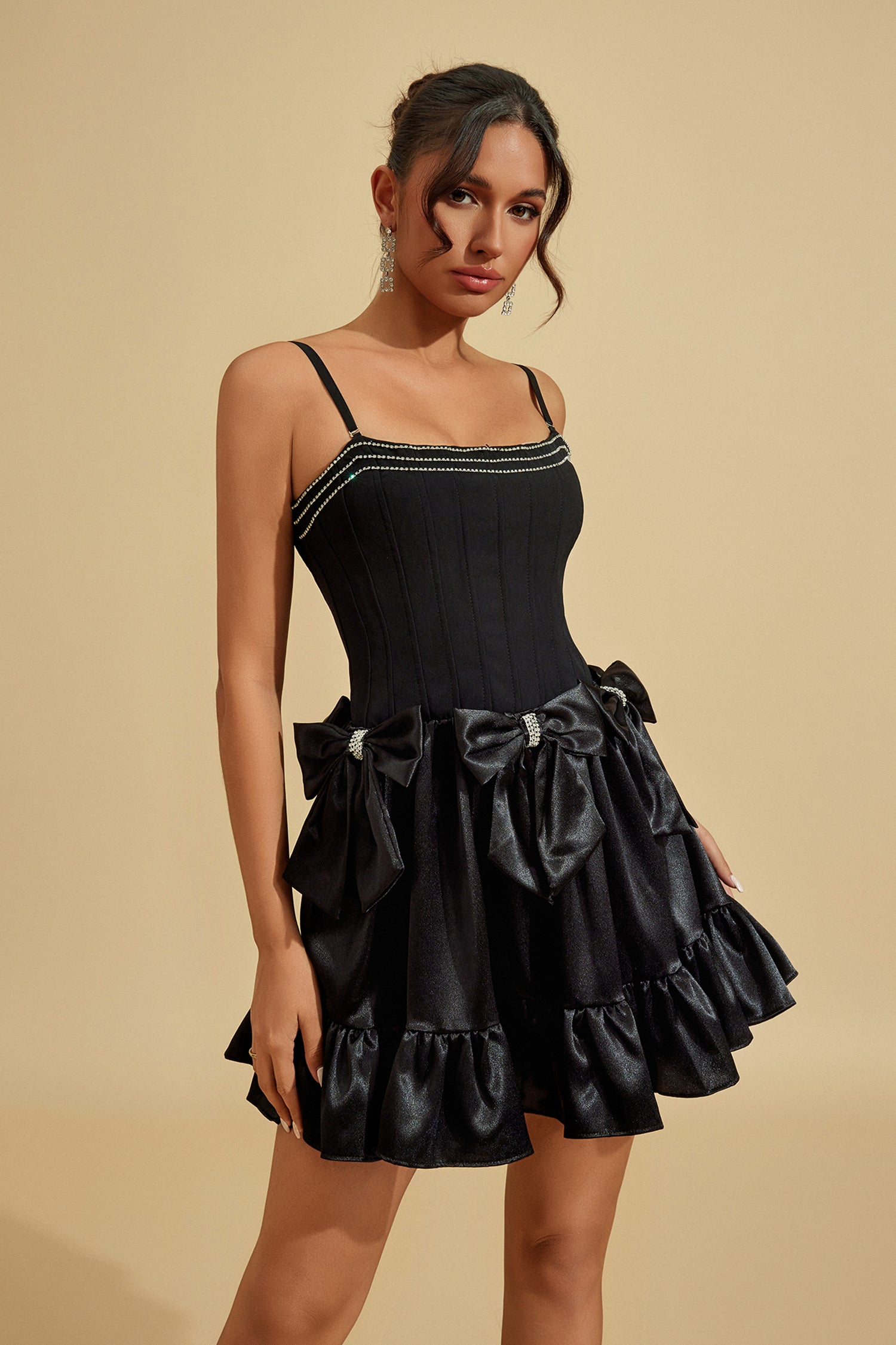 Regina Noir Fiyonklu Mini Elbise