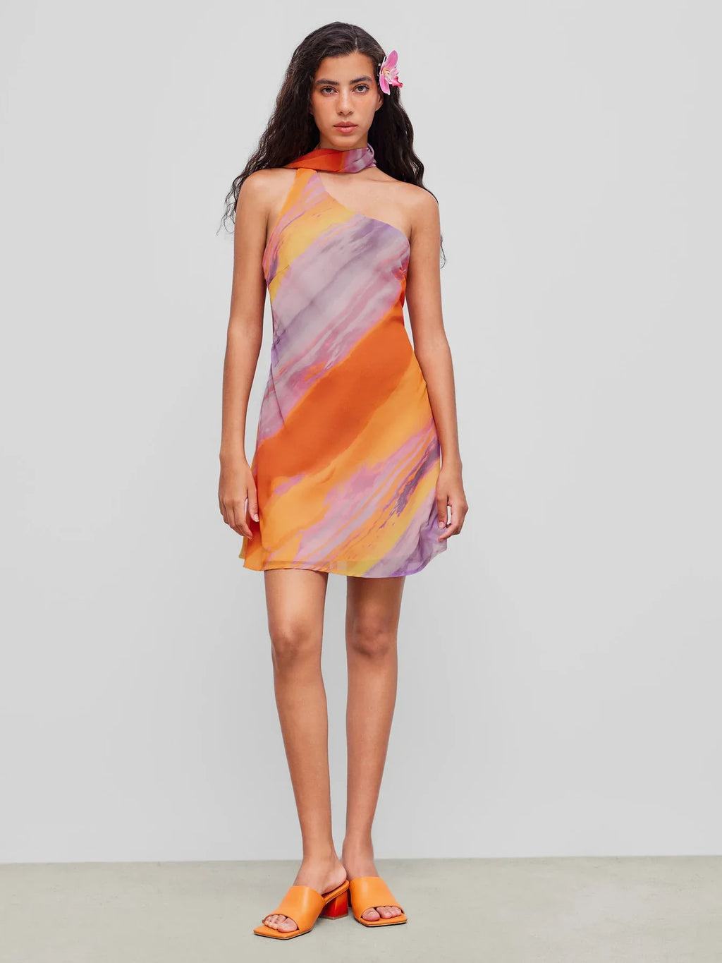 Detaylı Mini Elbise