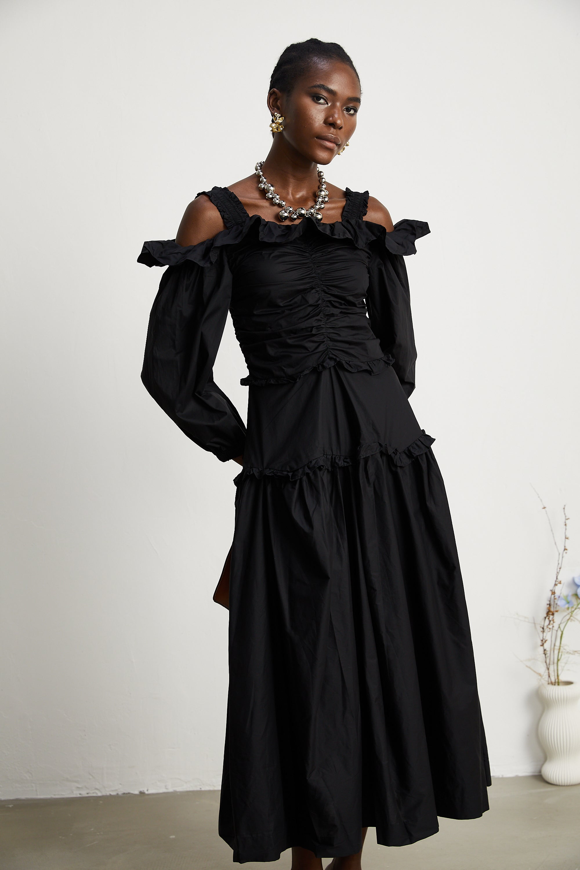 Renée pileli midi elbise
