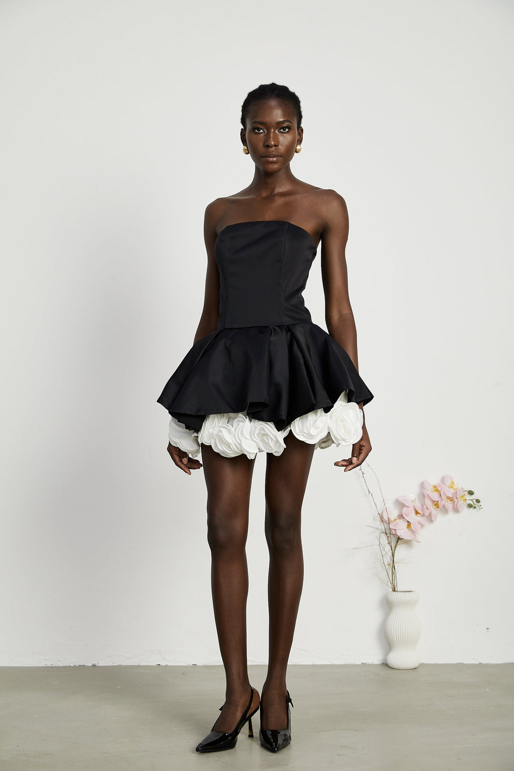 Lucie Siyah Petal Katmanlı Straplez Korse Mini Elbise