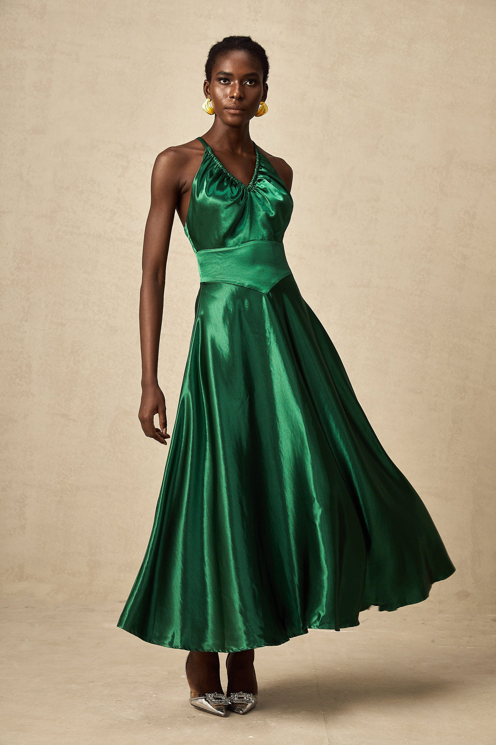 Geneviève Zümrüt Saten Arkası Açık Midi Elbise