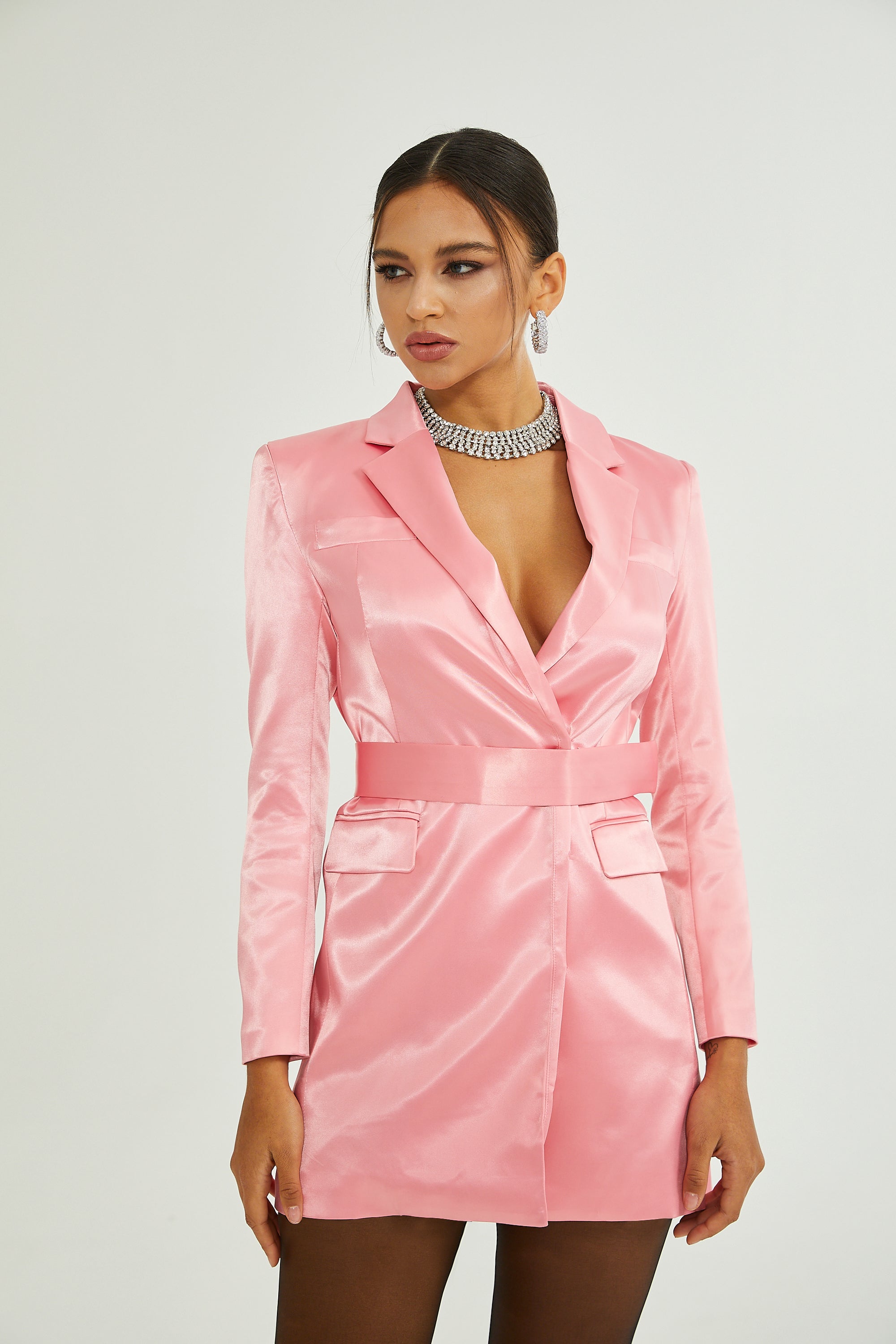 Coralie Pembe Belden Kuşaklı Saten Blazer Elbise