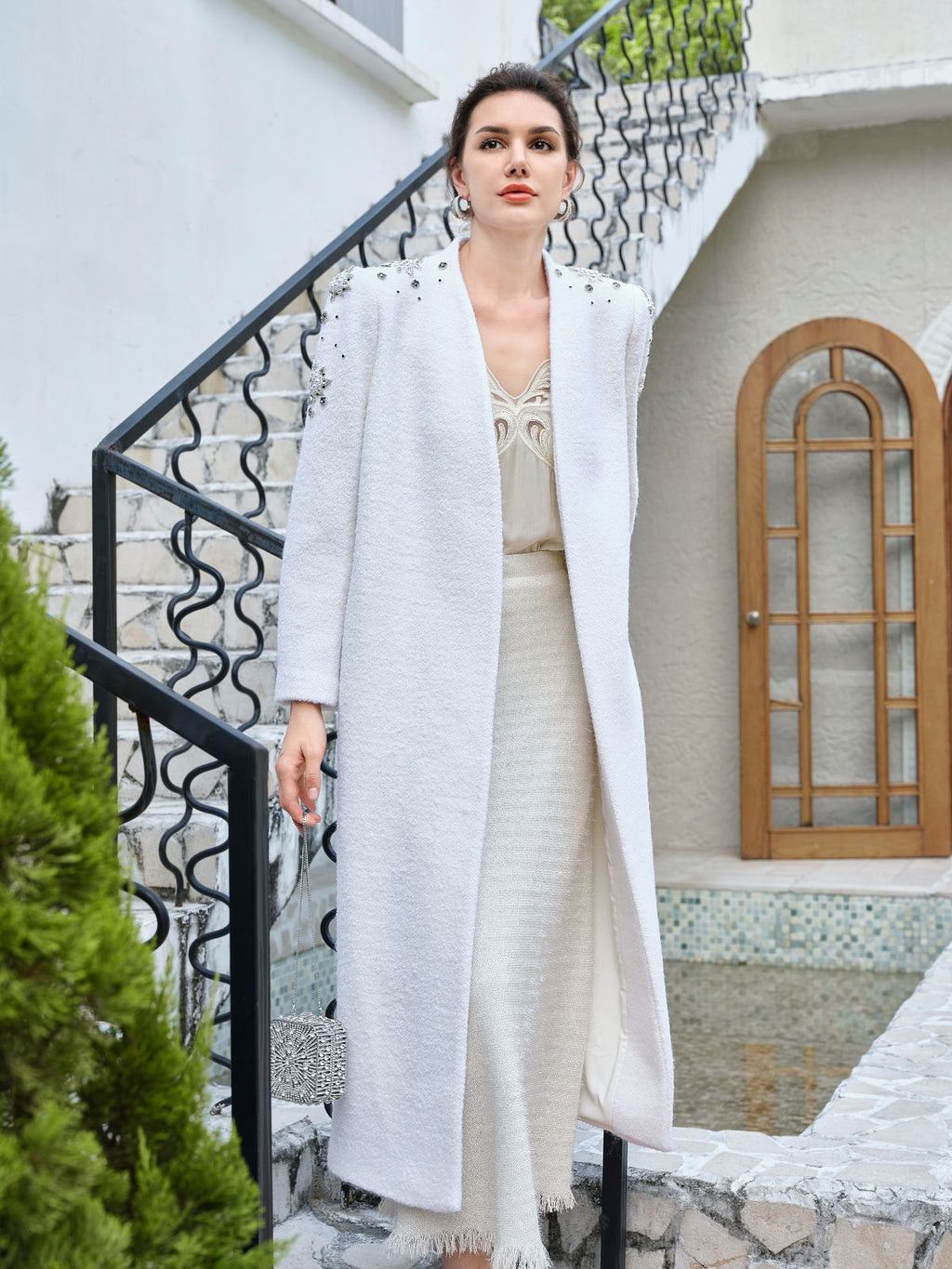 Minimalist Kristal İşlemeli Kaşmir Kaban