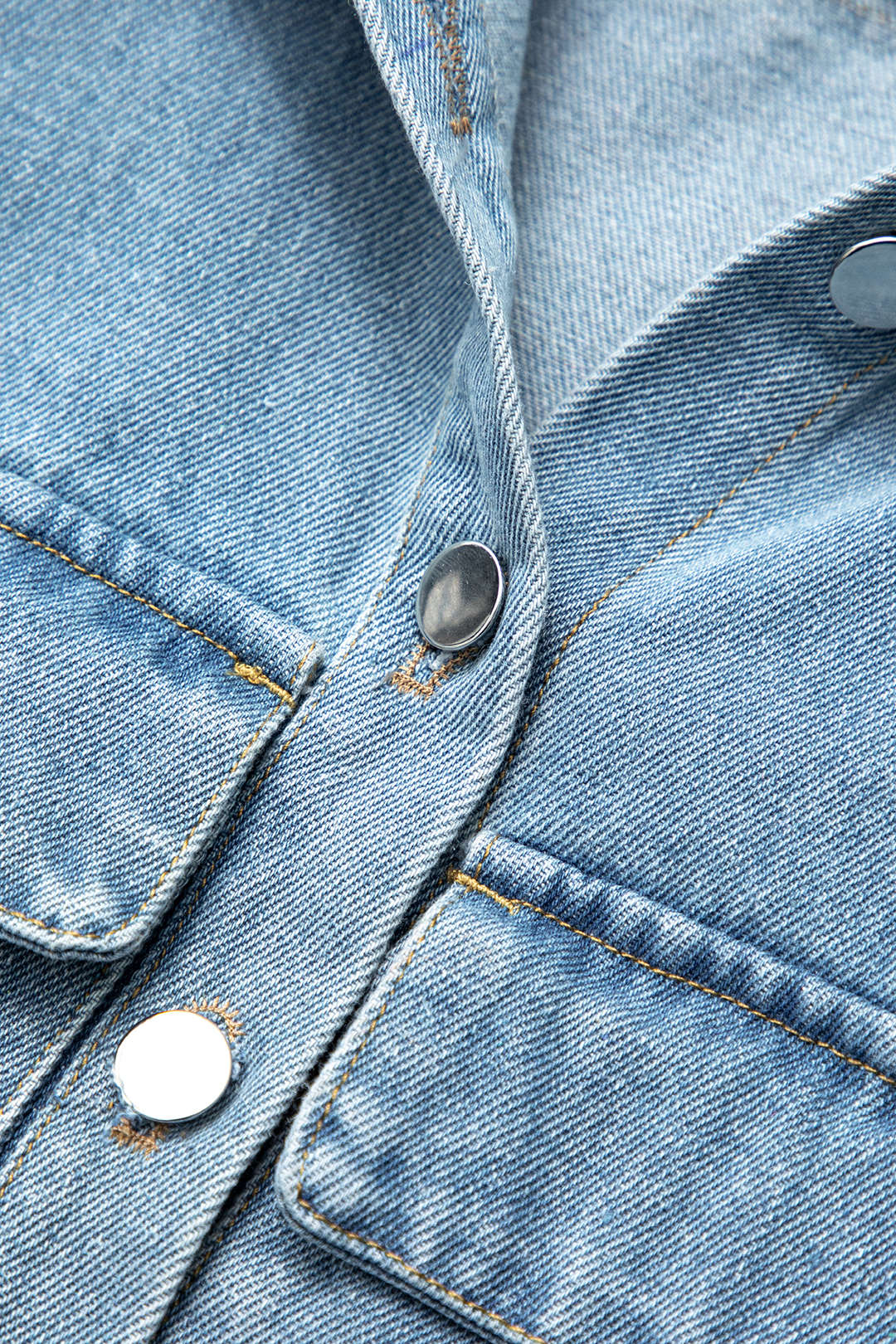 Asimetrik Düğmeli Kapaklı Cep Crop Denim Yelek