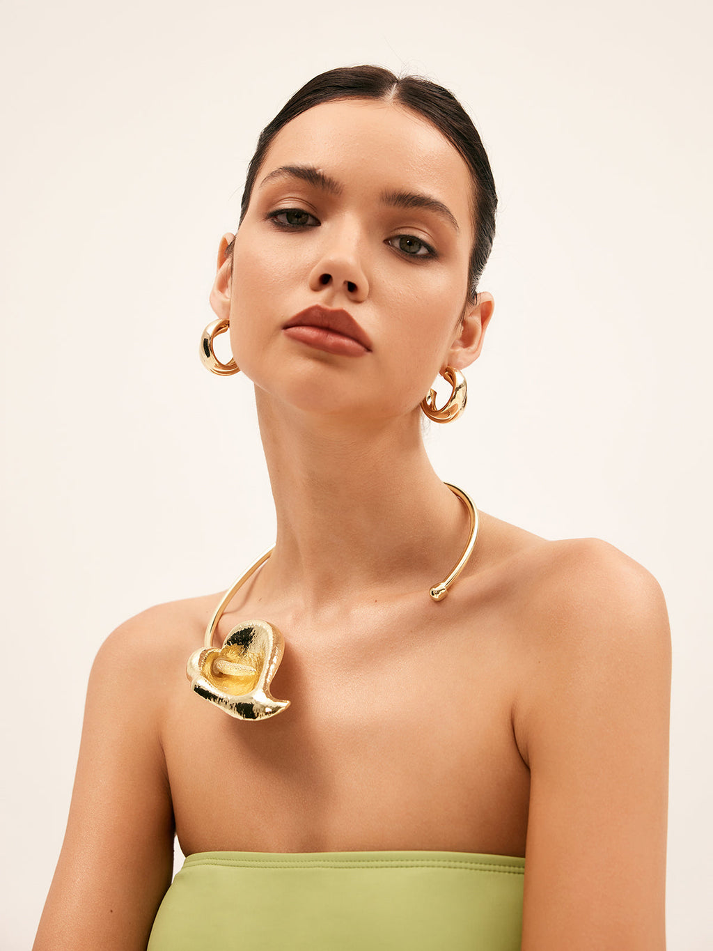Lotus Yaprağı Tasarım Kolye Altın Abartılı Model