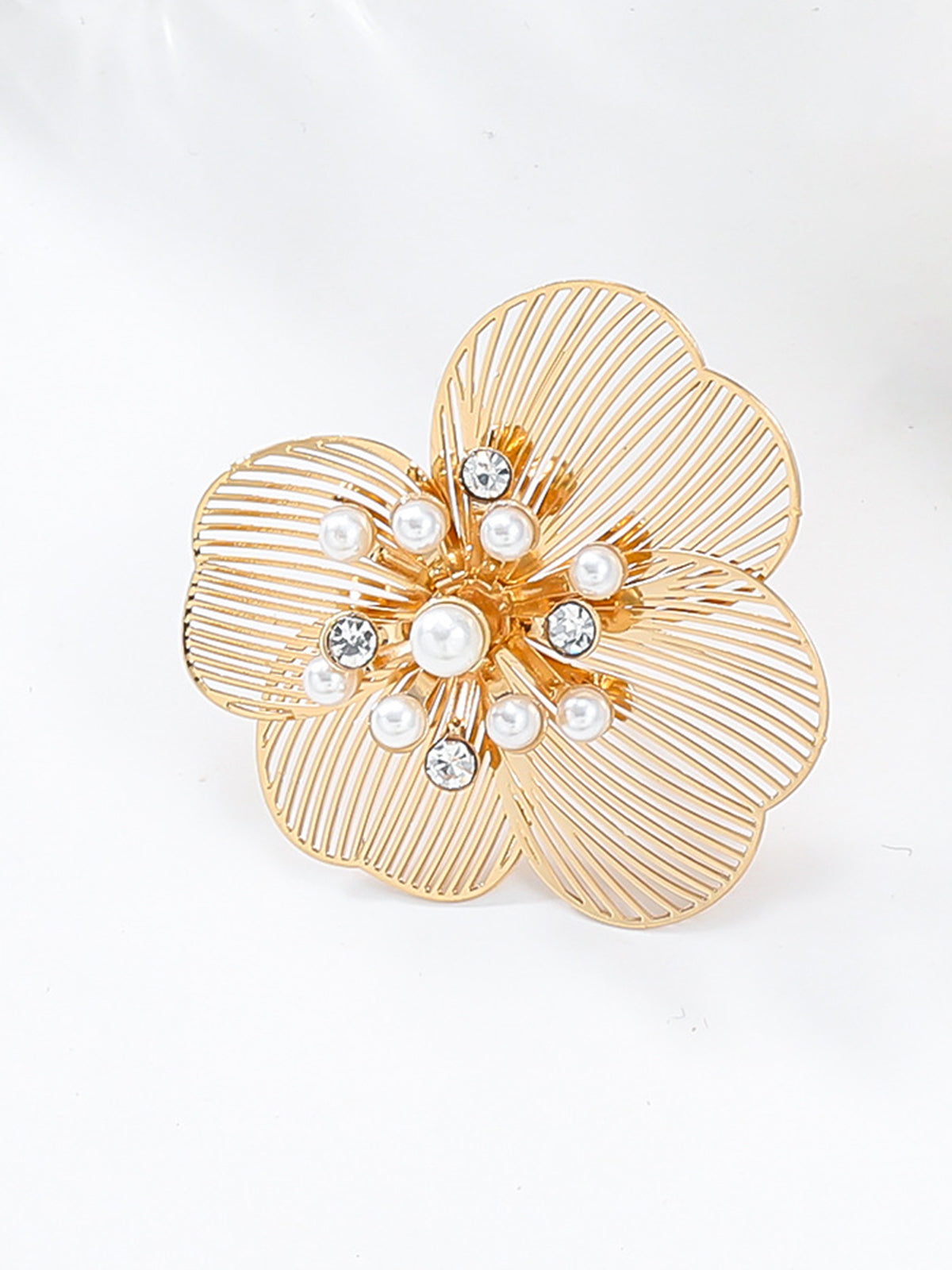 İnci Desenli Çiçek Küpe Altın Damla Model Rhinestone Taşlı