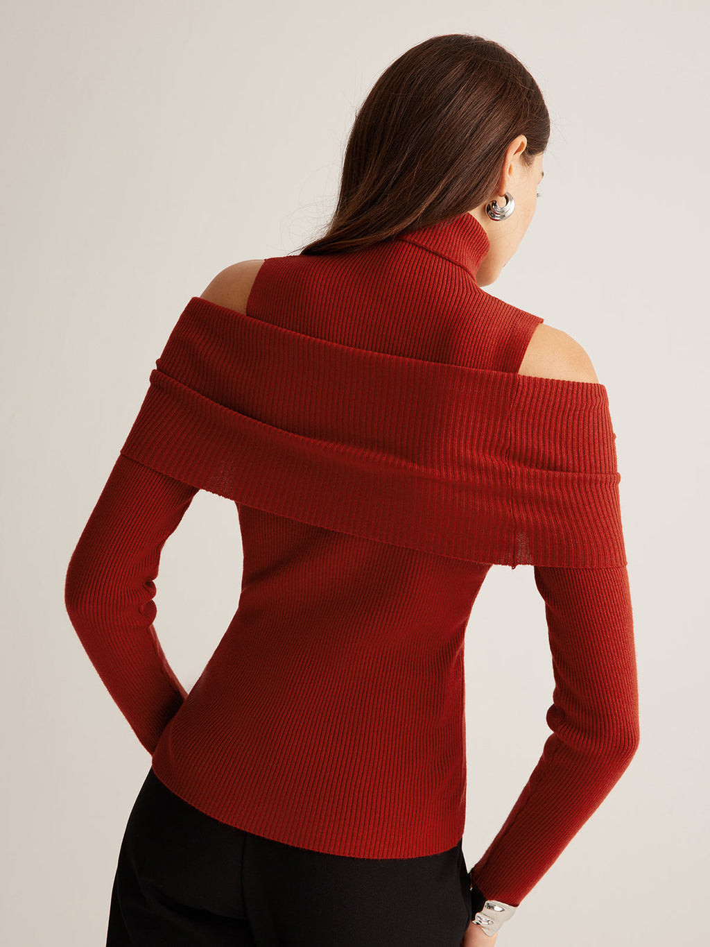 Şık Turtleneck Kesikli Örgü Üst