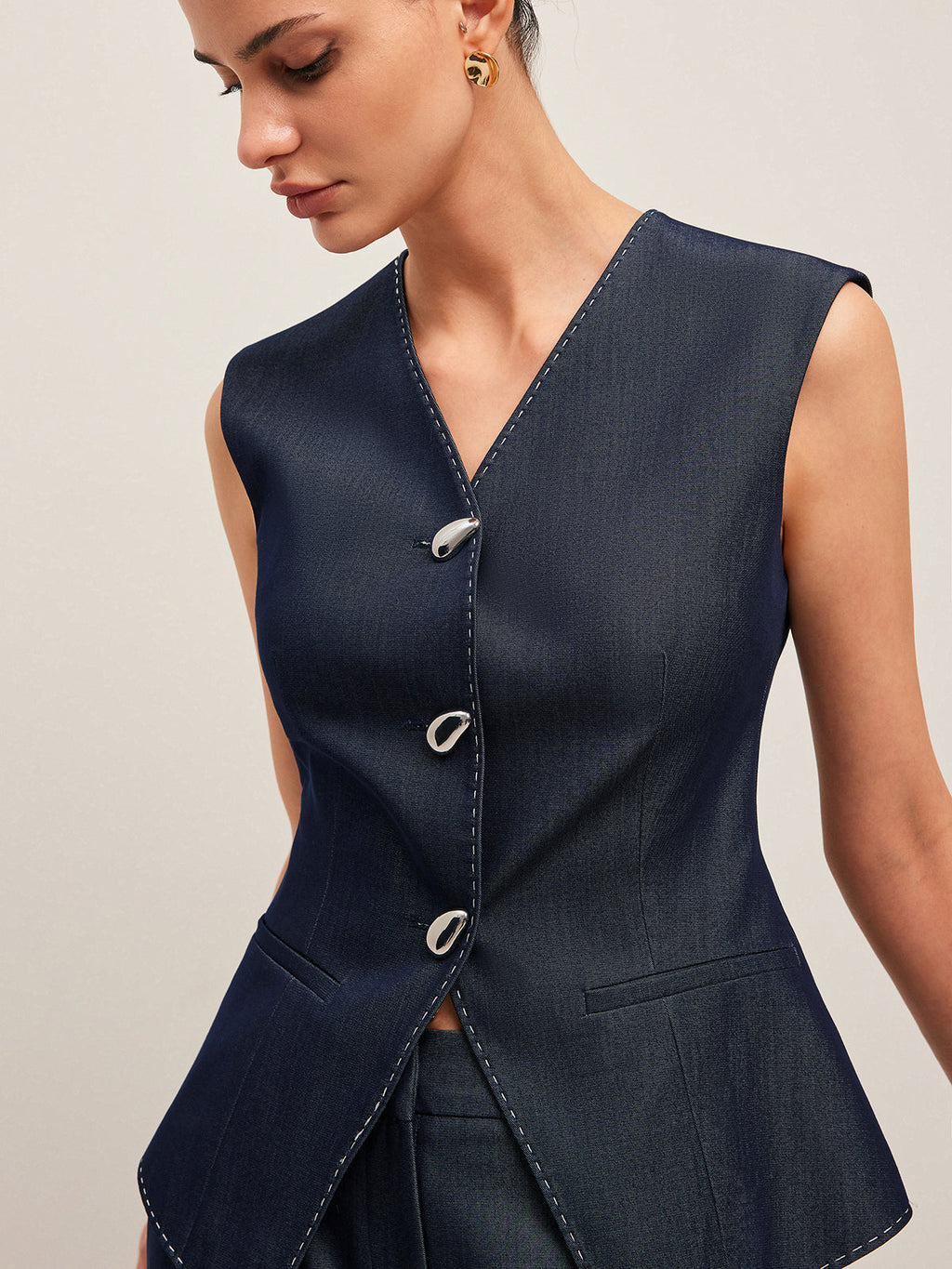Kontrast Dikişli Düğmeli Peplum Yelek