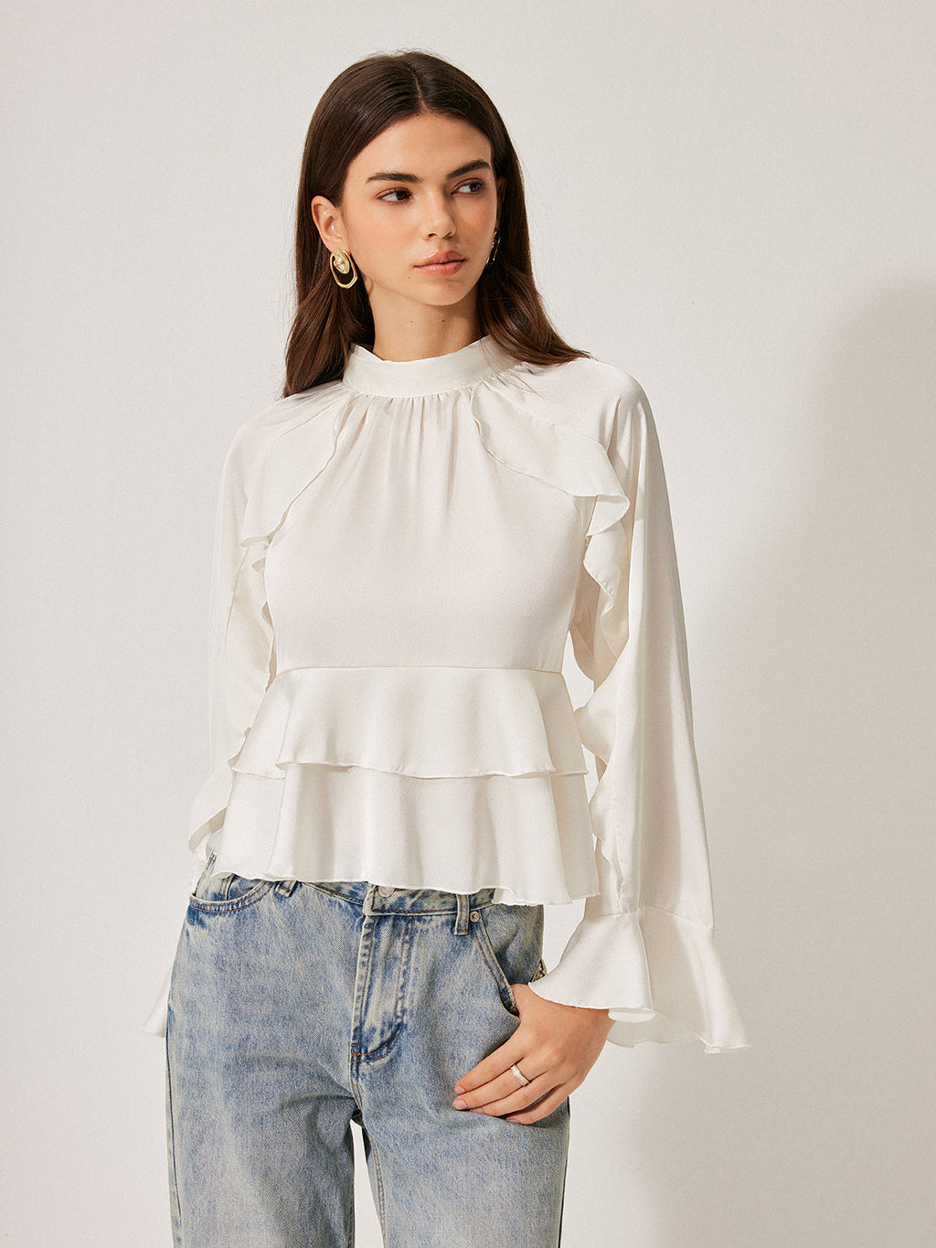 Dik Yaka Düğmeli Volanlı Peplum Bluz