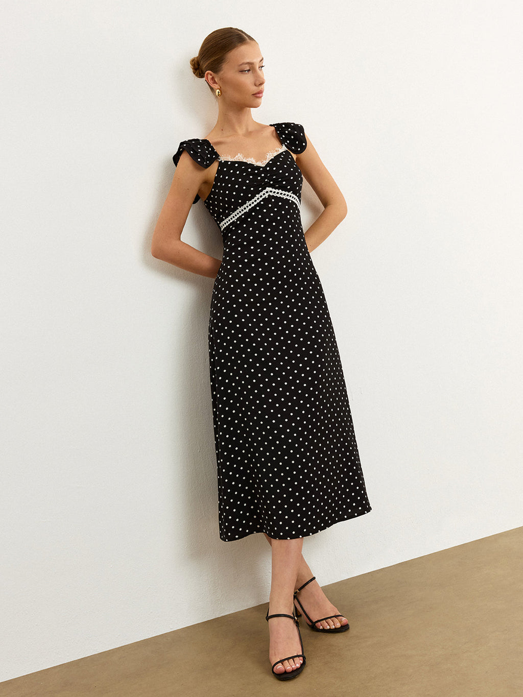 Polka Dot Dantel Kenarlı Midi Elbise