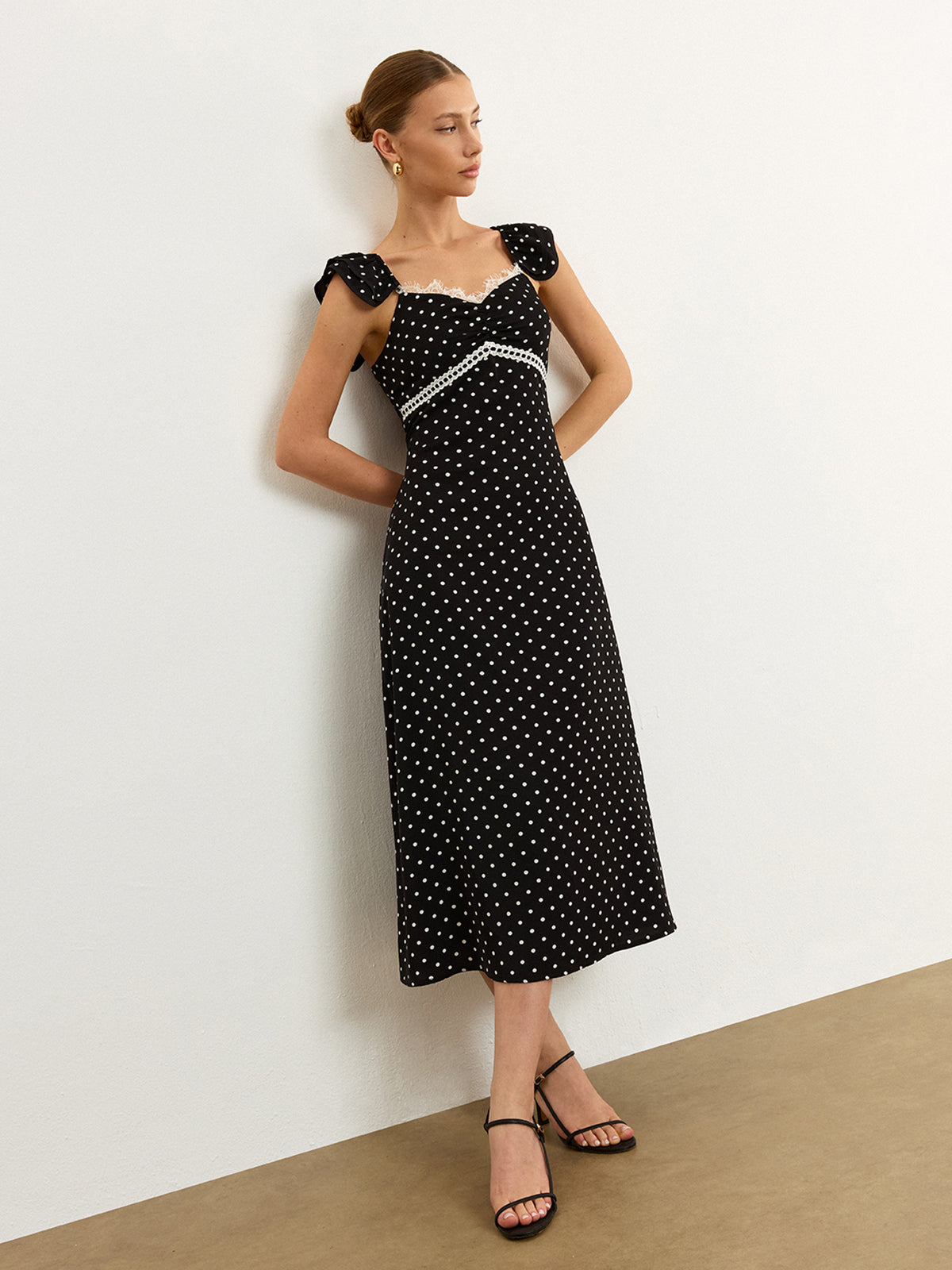 Polka Dot Dantel Kenarlı Midi Elbise