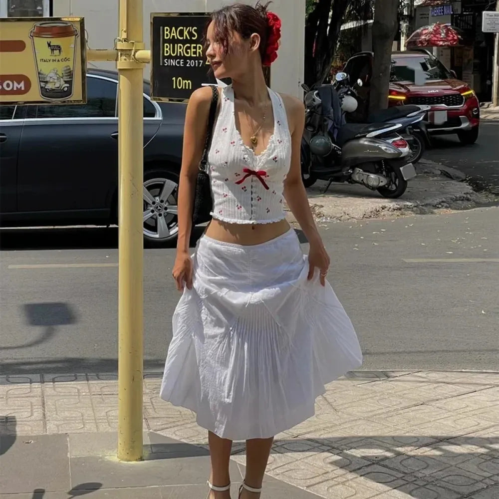 Kirazlı Boyundan Geçmeli Bluz