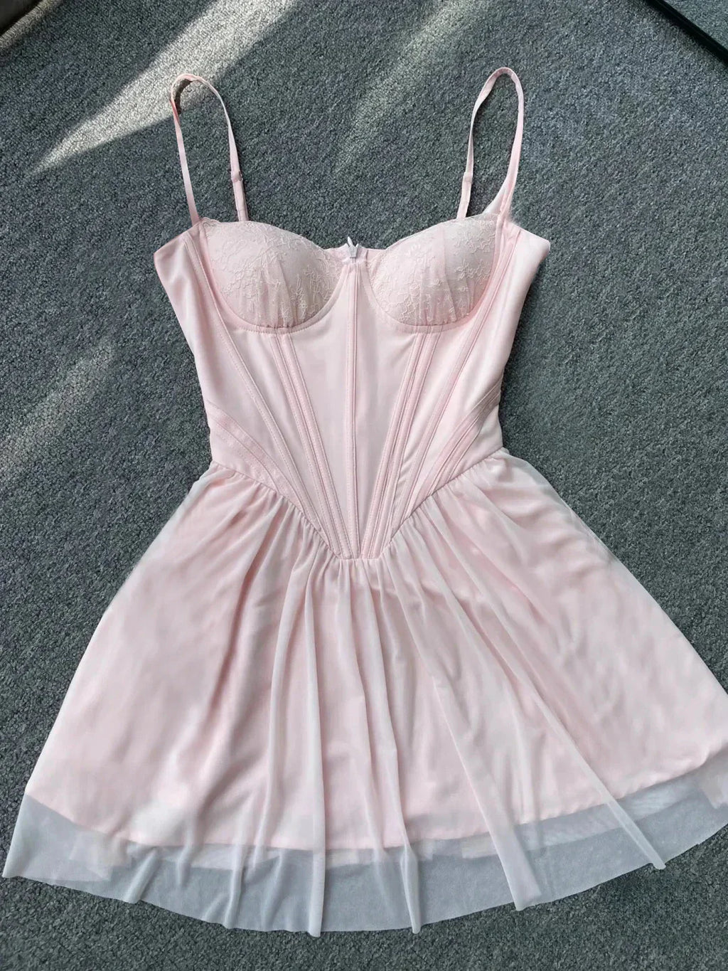 Pinky Uzun Kollu Korse Detay Elbise
